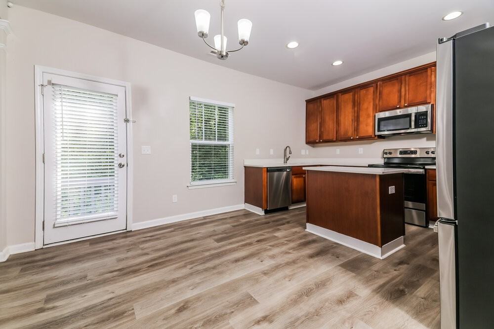 3501 Pinkham Way - Photo 7 of 17