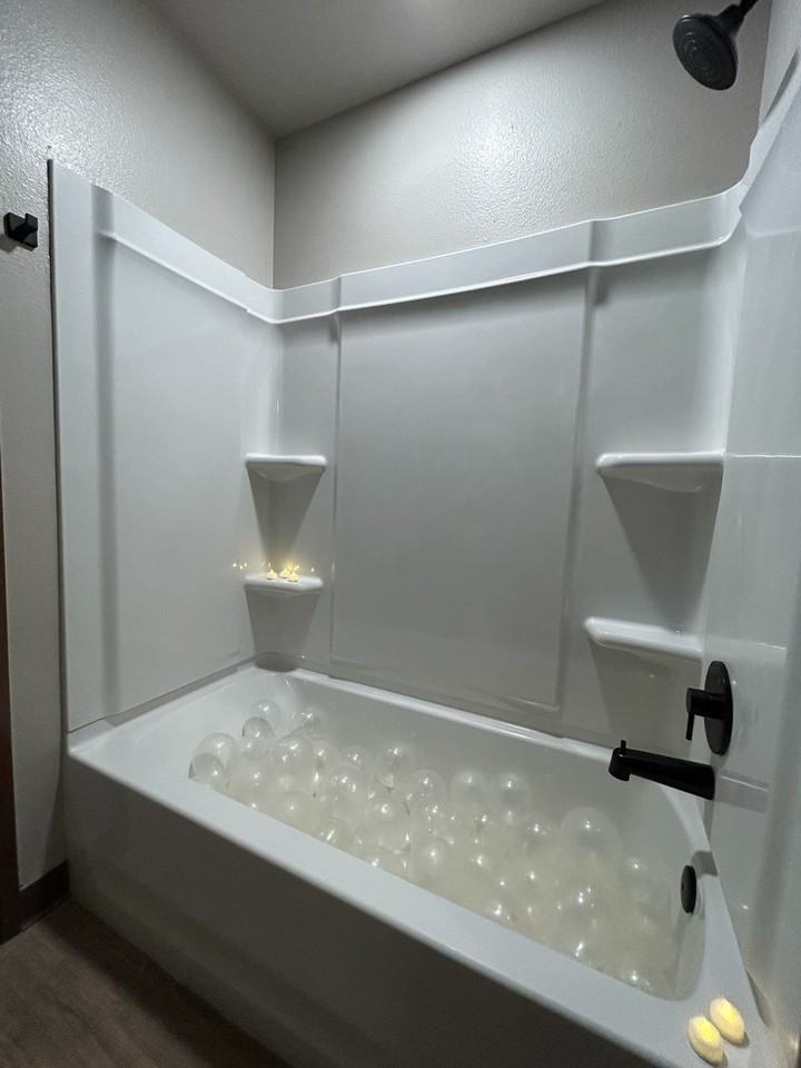 730 West Prospect Road - Photo 2 of 25