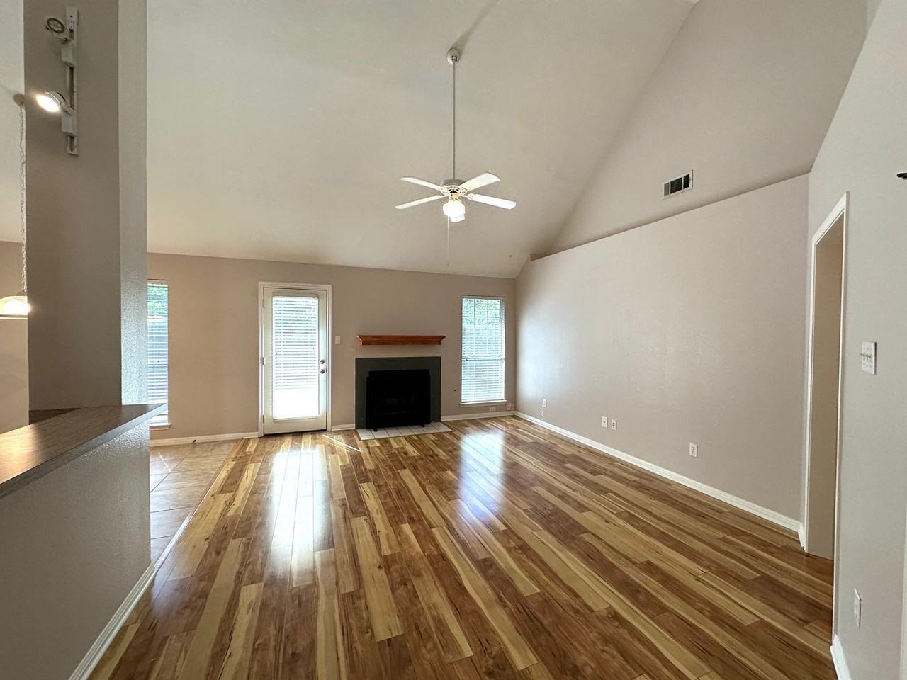 7903 Tiger Eye Cv - Photo 4 of 25