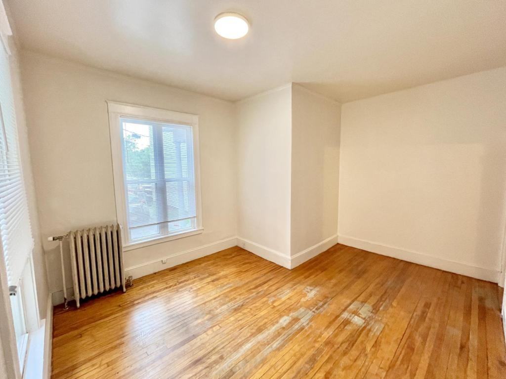 237 High St Apt 3 - Photo 2 of 11