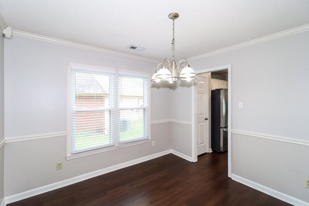 9335 Barrow Dr - Photo 6 of 17