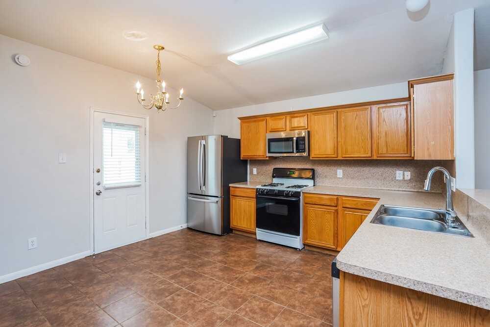 20922 Neelie Ct - Photo 7 of 16