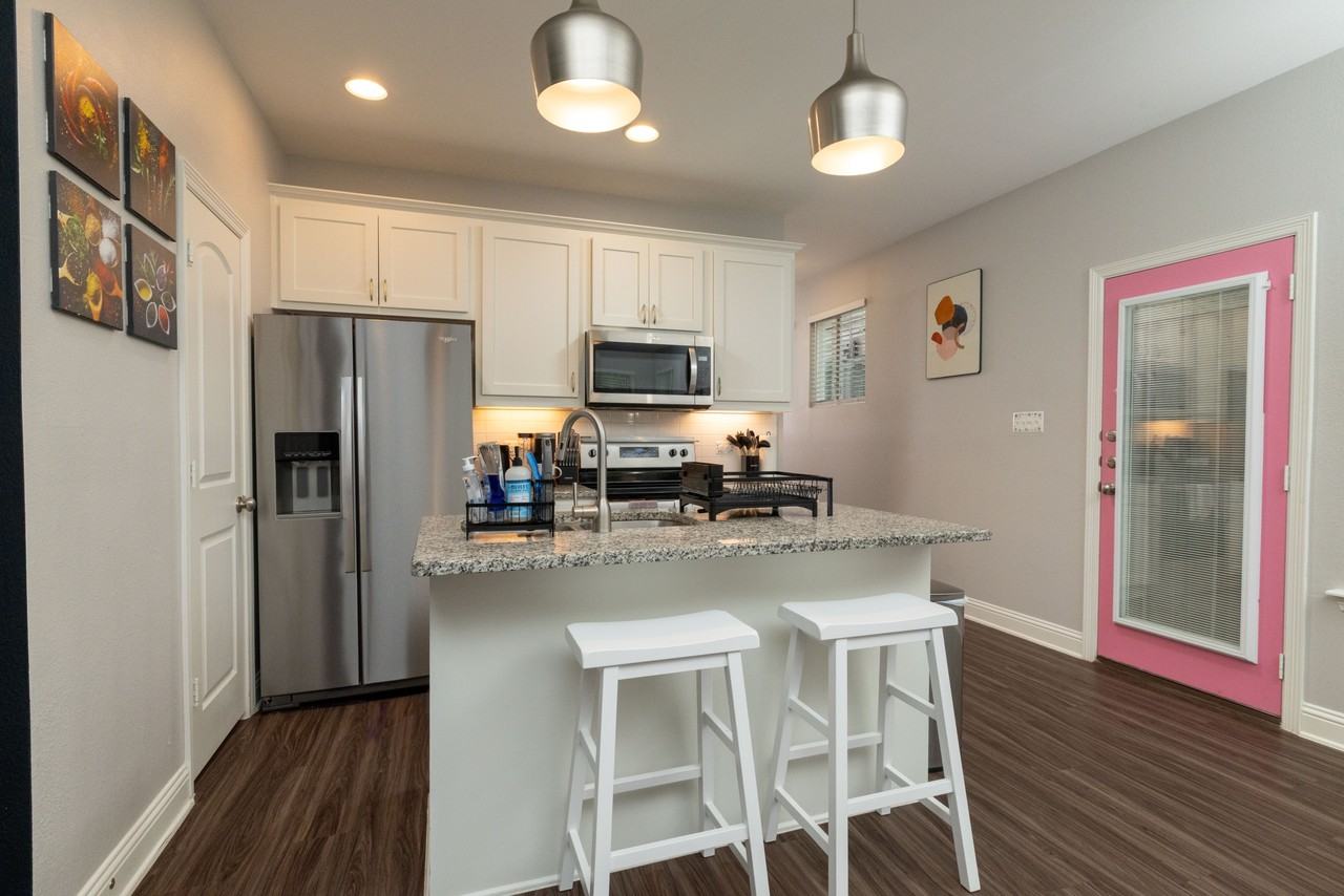 450 S Edna Ave #NA - Photo 5 of 33