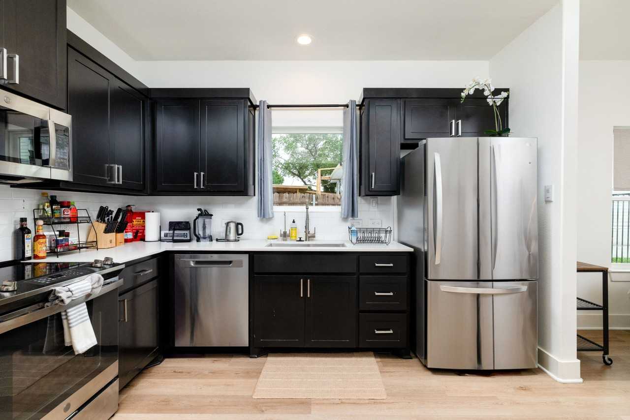 916 E Terrell Ave #NA - Photo 4 of 33