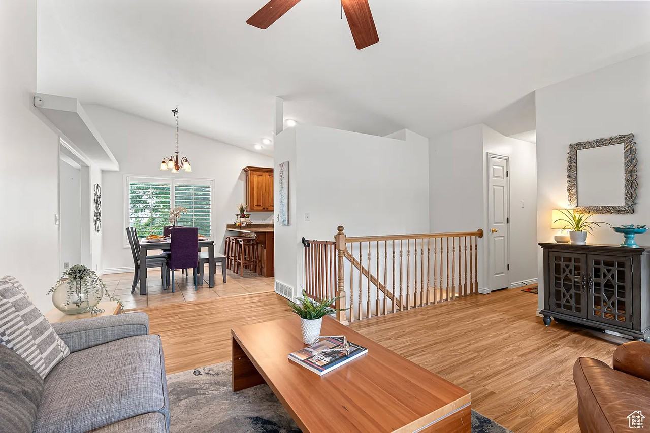 11770 E Dry Creek Rd - Photo 4 of 25