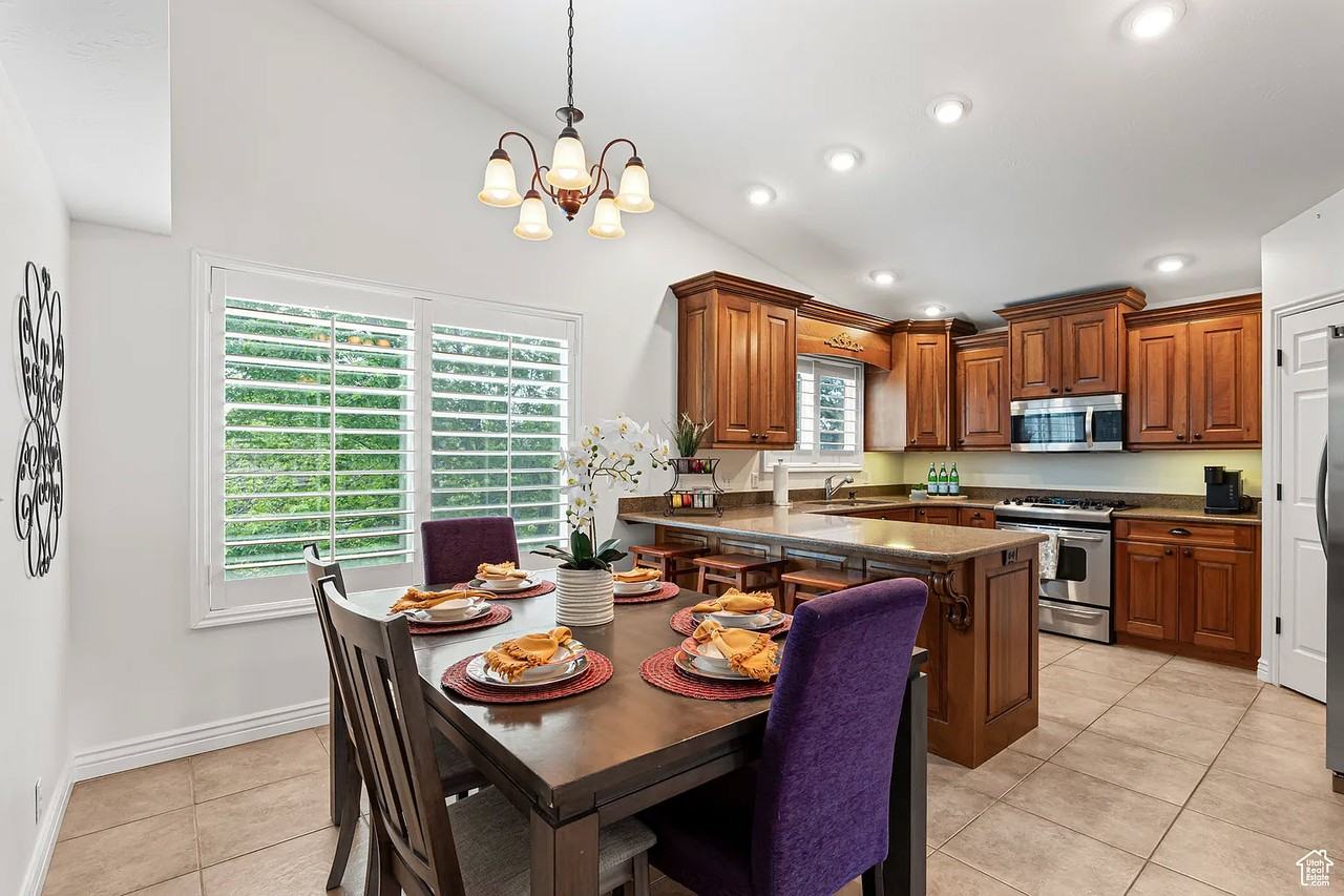 11770 E Dry Creek Rd - Photo 6 of 25