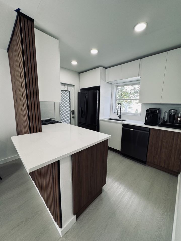 545 Orton Ave #1 - Photo 2 of 16