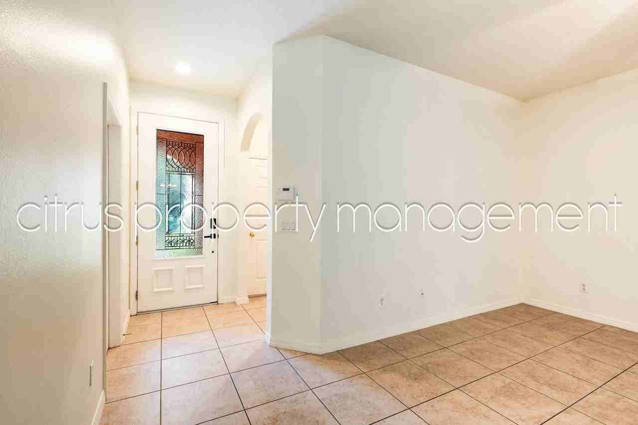 5260 Hidden Cypress Ln - Photo 5 of 31