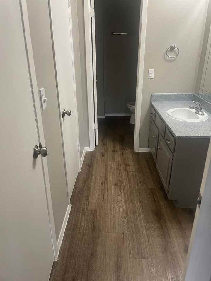 2403 E 55th Pl #12 - Photo 5 of 7