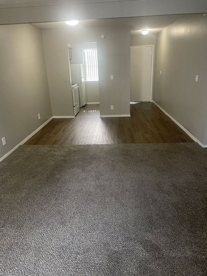 2403 E 55th Pl #12 - Photo 6 of 7
