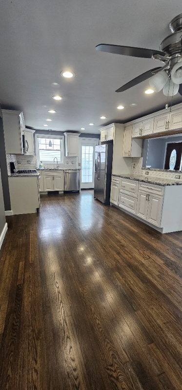 139 Saunders St - Photo 2 of 23