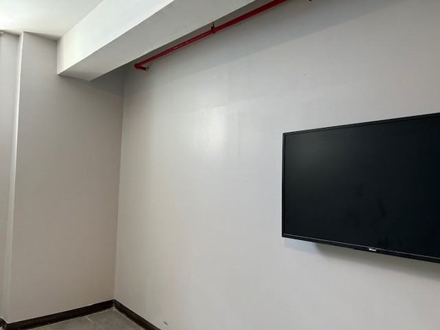 Kings Inn Motel - Photo 4 of 17