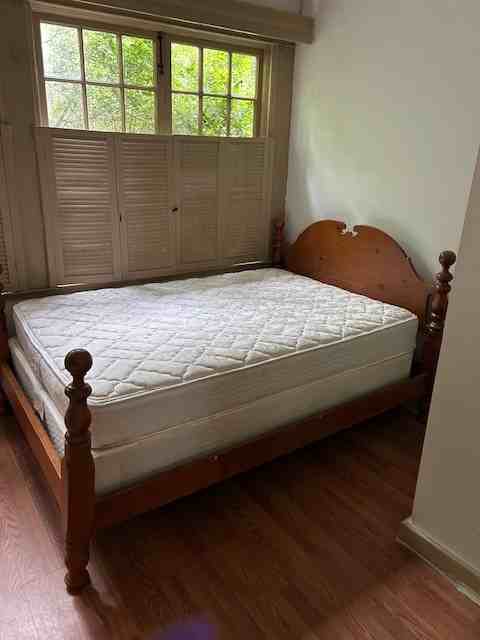 259 West Springettsbury Avenue - Photo 3 of 10