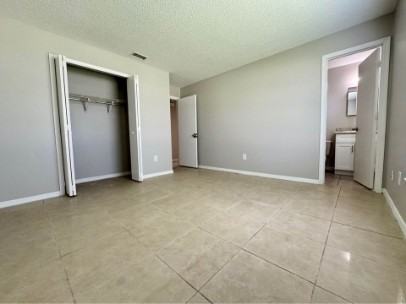 2212 Florida Drive #2 - Photo 4 of 9