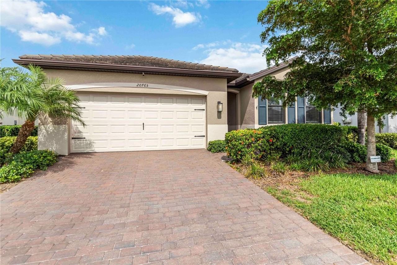 20765 Swallowtail Ct - Photo 2 of 50