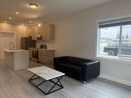 featured image of 4808 Lazelle Ave #20