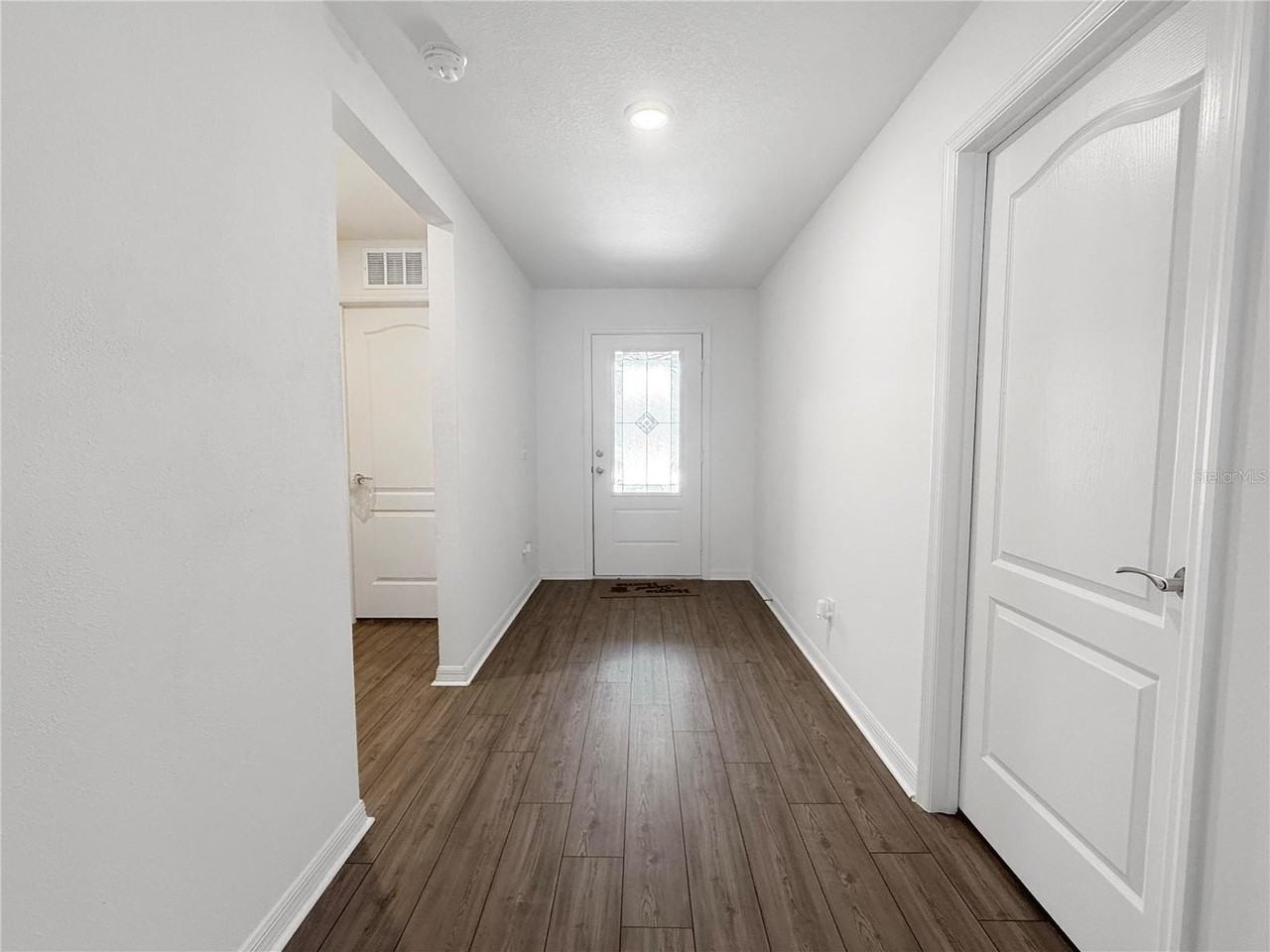 1406 Punta Gorda Dr - Photo 5 of 30