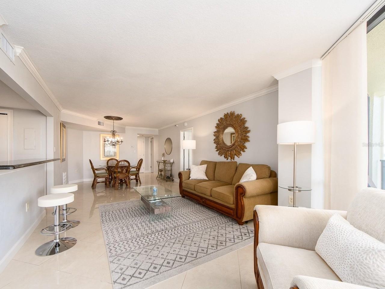 690 Island Way #1011 - Photo 5 of 28