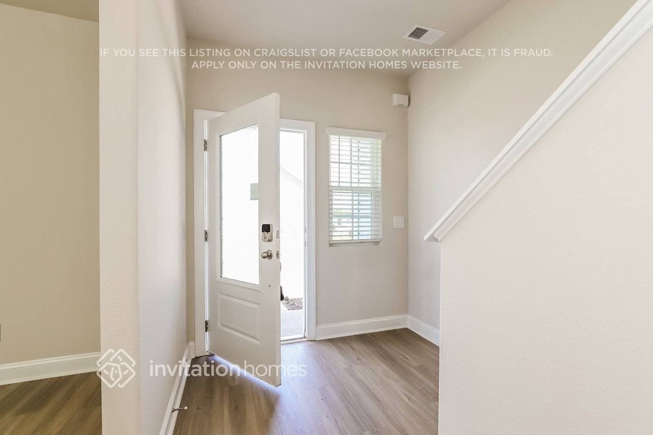 517 Southwick Pl - Photo 5 of 18