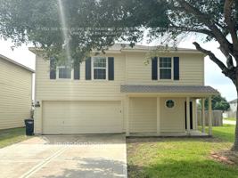 featured image of 3827 Middlecrest Ln