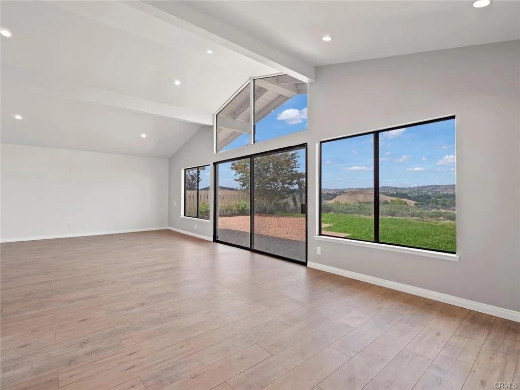 4370 Park Corona - Photo 2 of 8