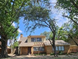 1915 Forestwood Dr - Photo 1 of 1