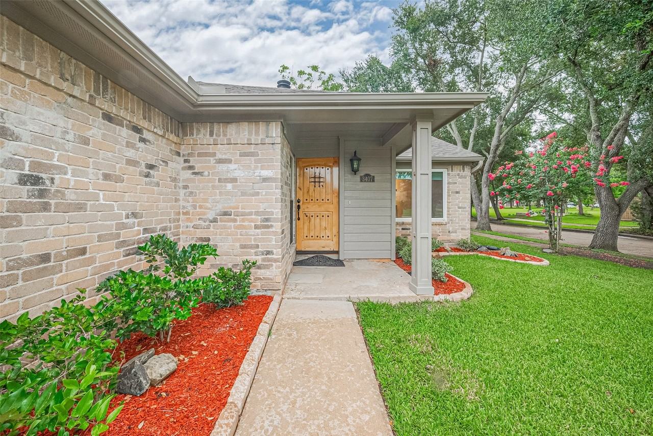 3407 Hillstone Dr - Photo 3 of 39