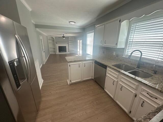 4332 Bahama Ln - Photo 3 of 17