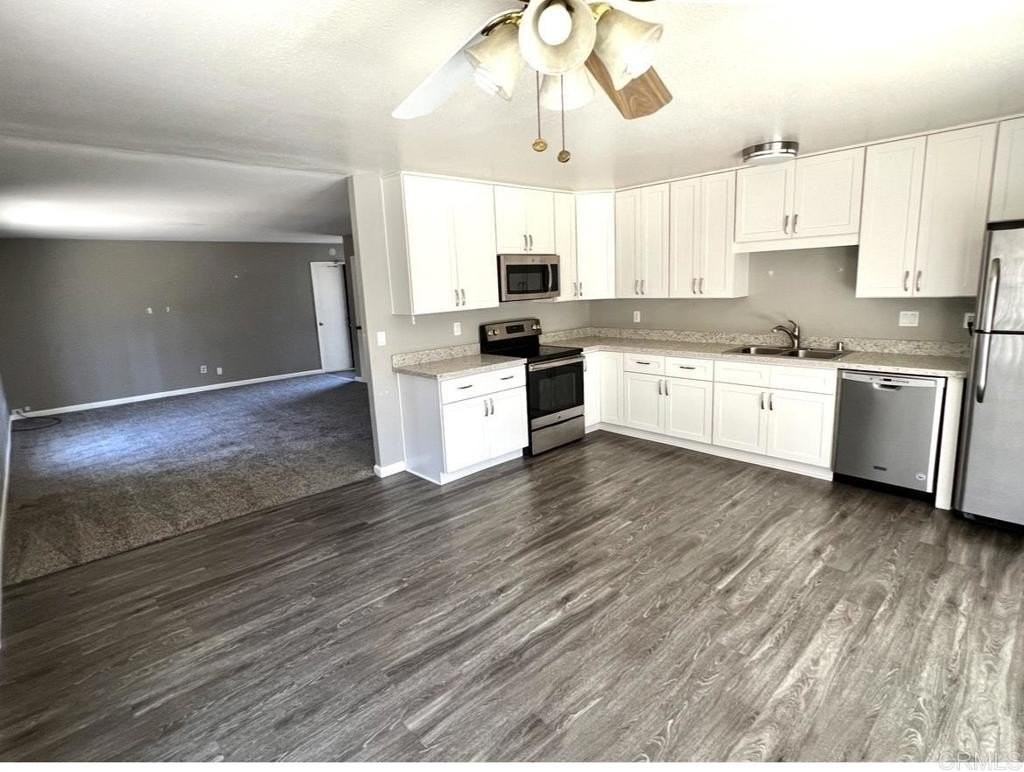 10244 Aquilla Dr - Photo 3 of 11