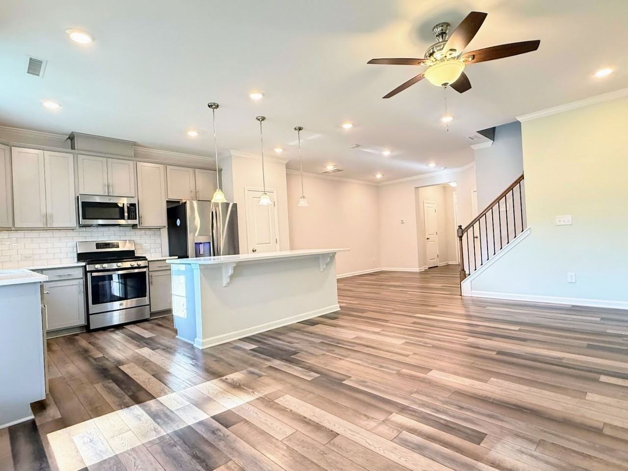 147 Hunston Dr - Photo 6 of 15