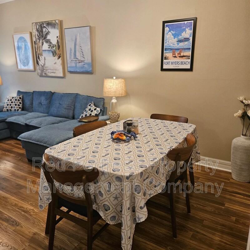 4219 Bellasol Cir #1714 - Photo 4 of 10