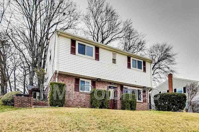 7422 Parkwood Street - Photo 2 of 34