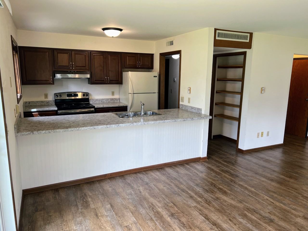 217 Ash St #217 - Photo 2 of 15