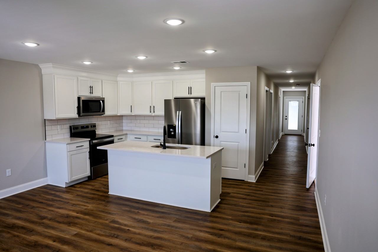 Melanie Ln #5005 - Photo 3 of 22