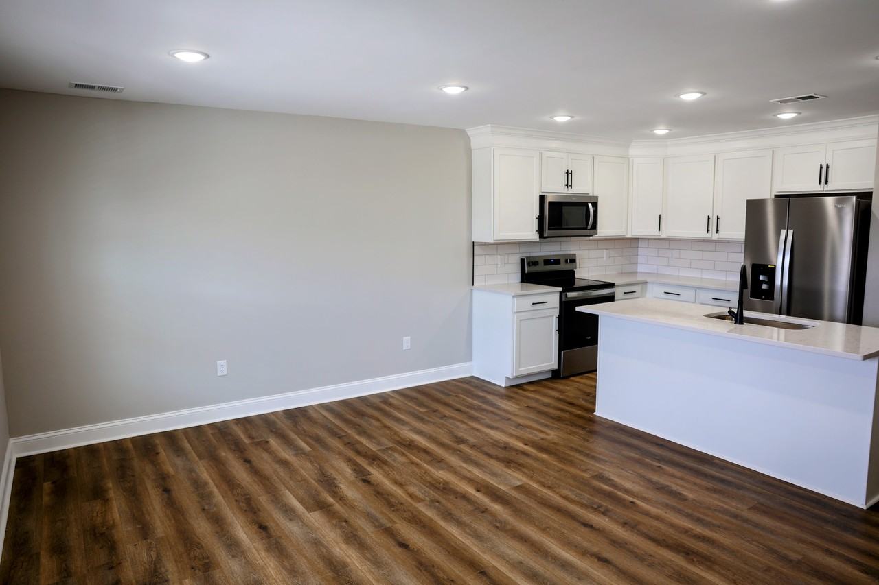 Melanie Ln #5007 - Photo 4 of 22