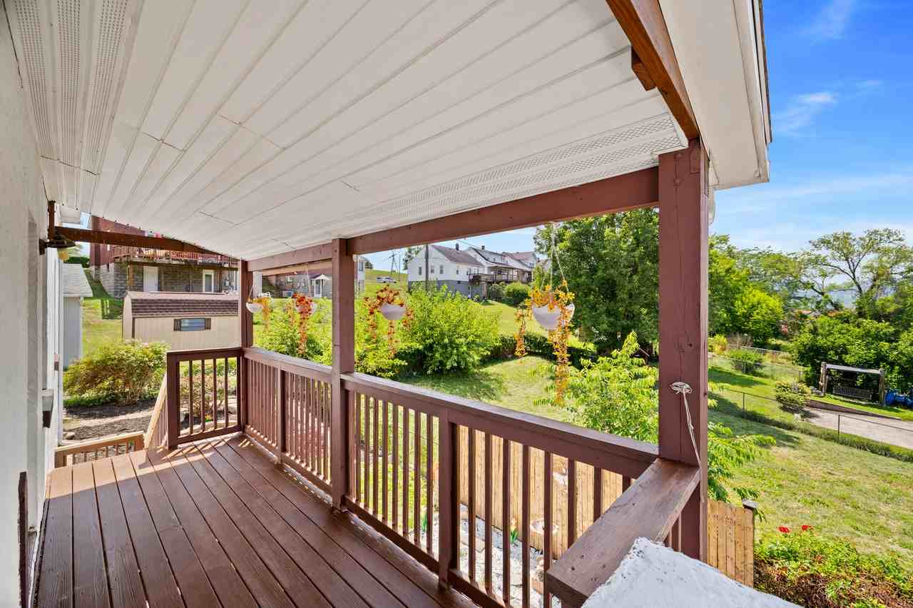 407 Ridgewood Ave - Photo 3 of 29