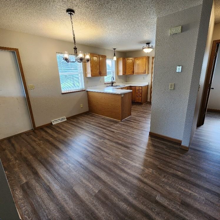 1204-1206 Andy Ln - Photo 3 of 14