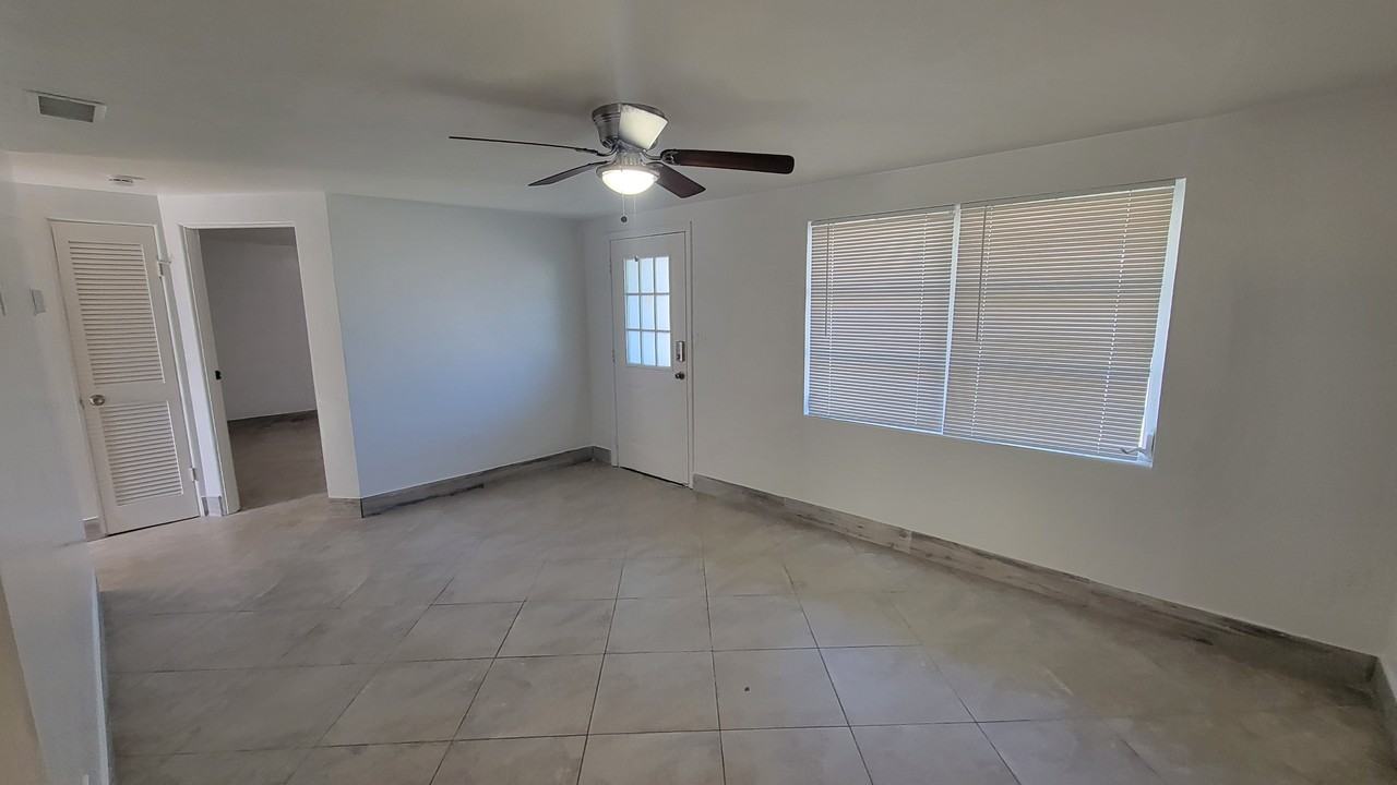 4542 Jacqueline Dr - Photo 3 of 18