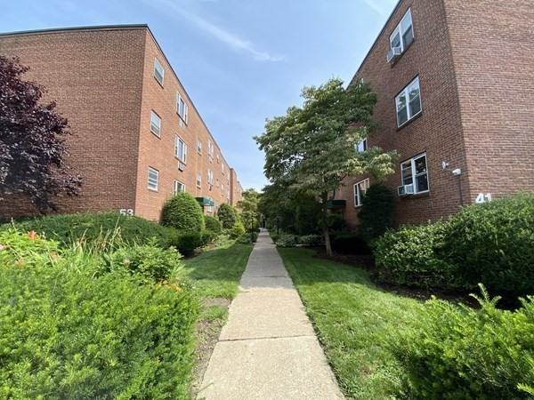 Colborne Rd #B1 - Photo 3 of 3