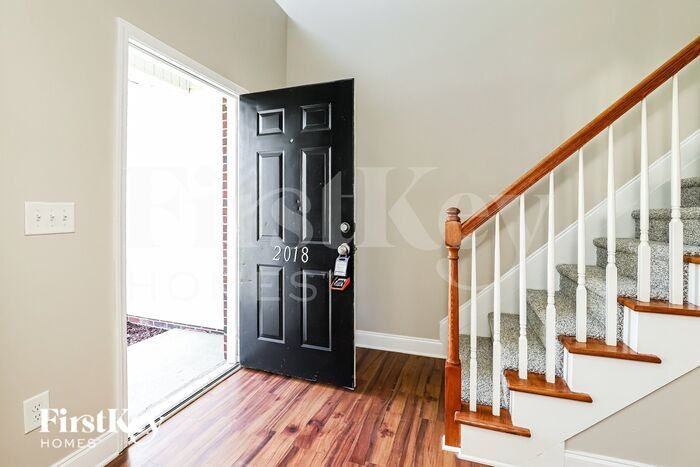 2018 Heron Pointe Dr - Photo 3 of 16