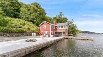 206 Lakeside Rd - Photo 1 of 1