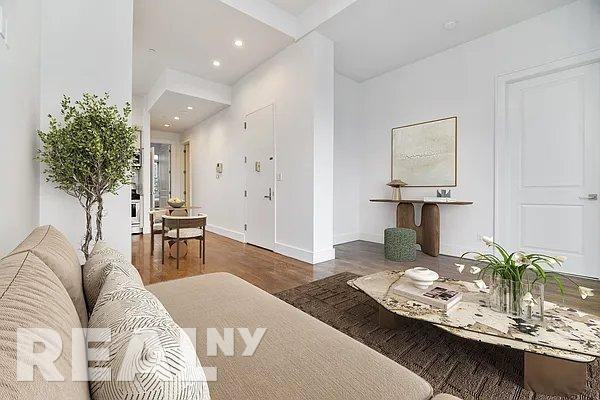 Ridge St #PHC - Photo 3 of 9