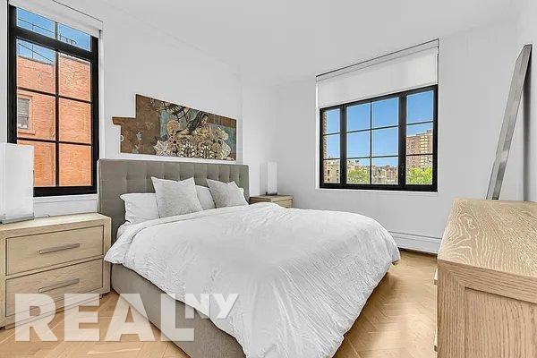 Clinton St #5C - Photo 3 of 7