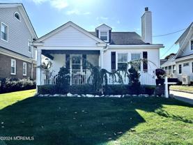 303 Evergreen Ave - Photo 1 of 1