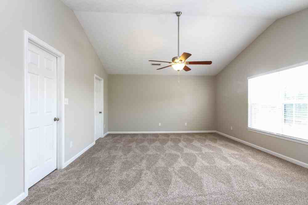 1255 Spring Ridge Cir - Photo 7 of 16