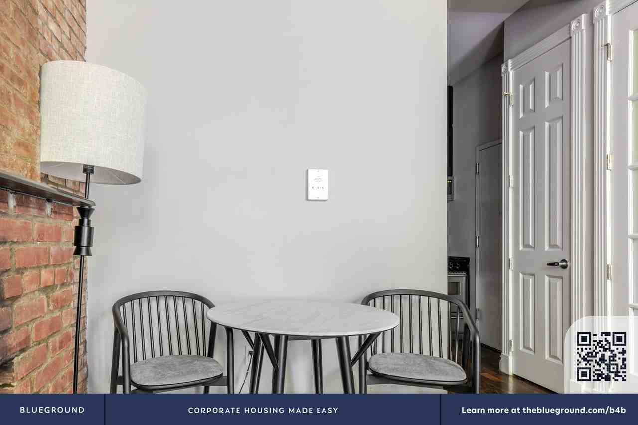 562 Hudson St #1888 - Photo 5 of 19