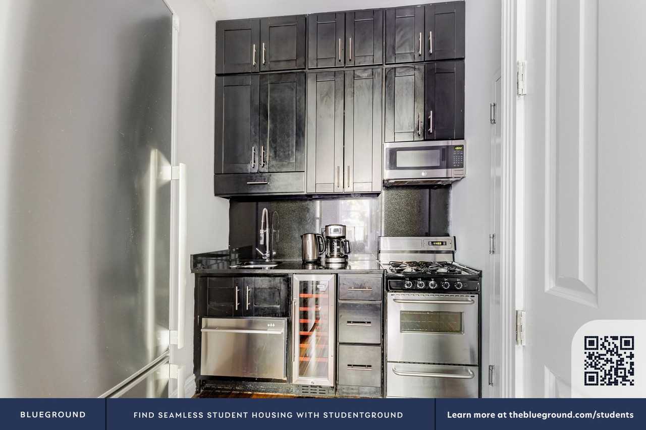 562 Hudson St #1888 - Photo 6 of 19