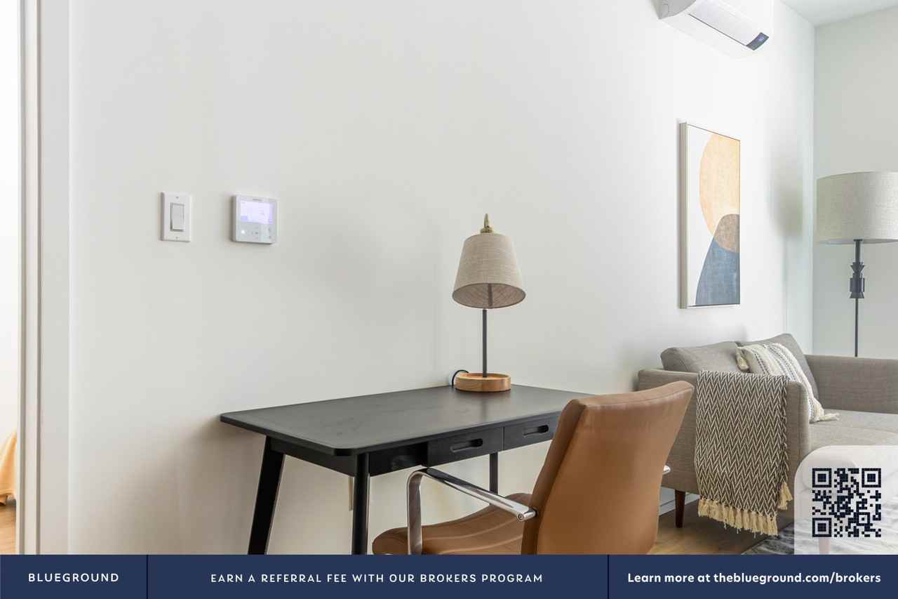 955 Sterling Place - Photo 5 of 29