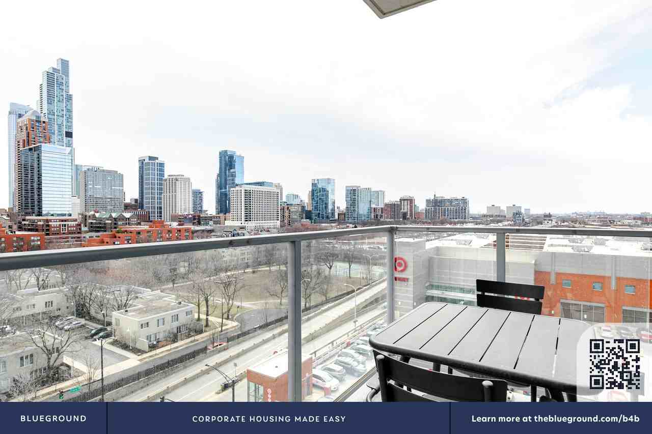 1000 South Clark Street - Photo 5 of 50