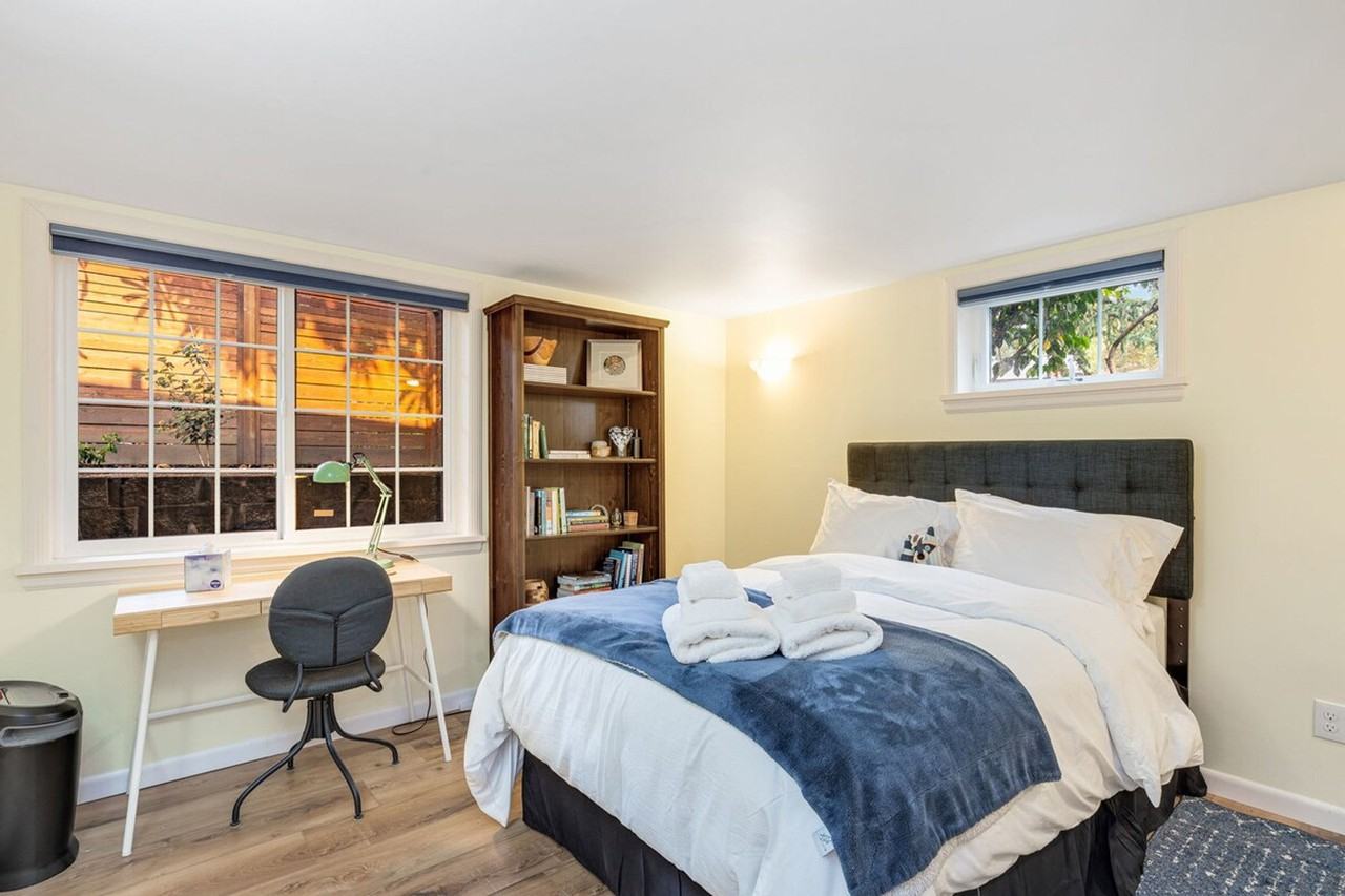 3177 Ne 84th St #1035927P - Photo 5 of 45